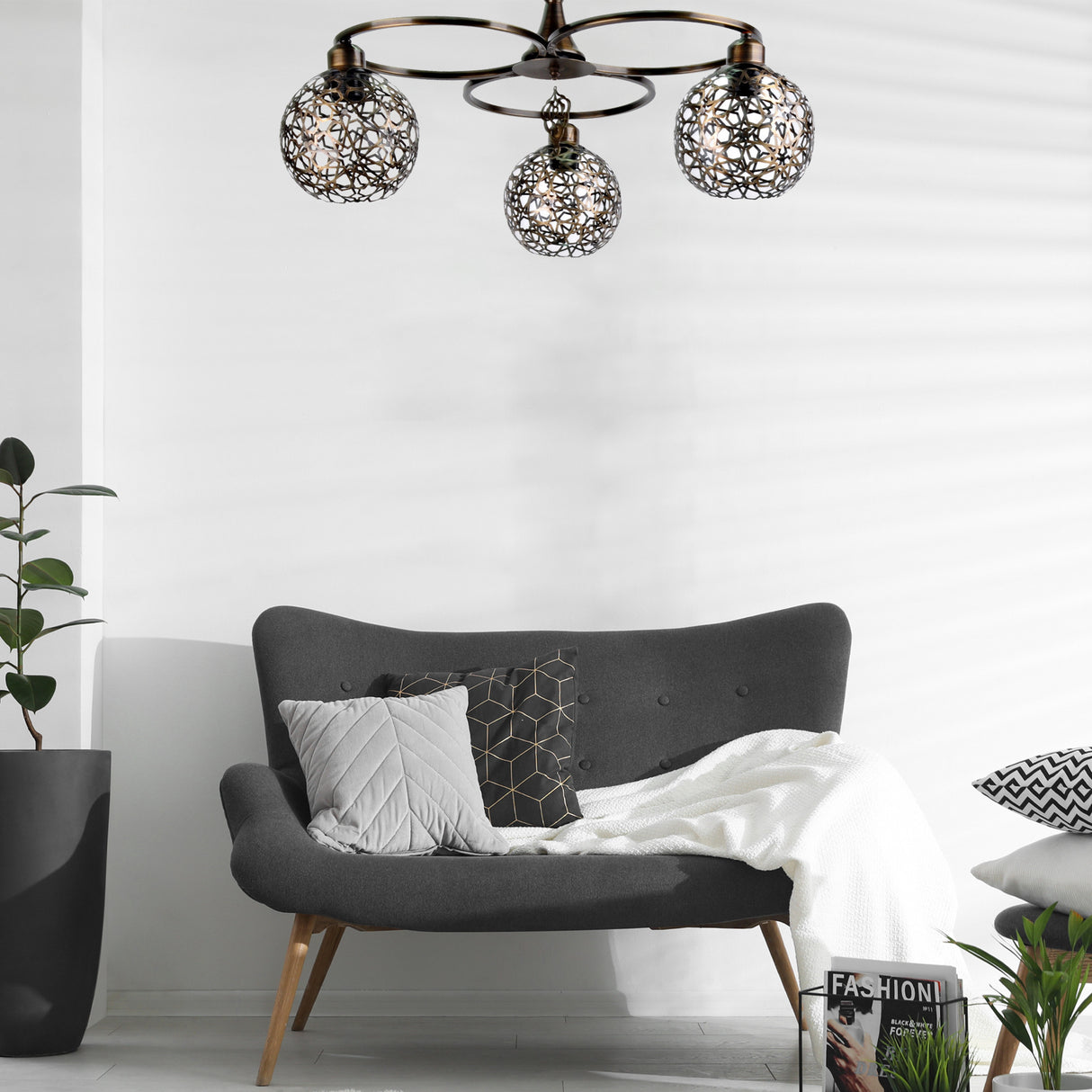 Candelabru Olimpiyat 3Lue Avize Eskitme Yildiz - Auriu / Negru
