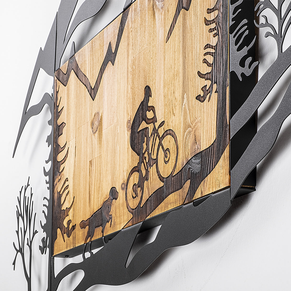 Decoratiune lemn Bicycle Riding in Nature 1 - Nuc / Negru